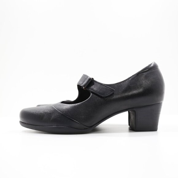 Clarks Artisan Rosalyn Black Leather 2" Block Heel Mary Jane Pumps - 7.5 - Picture 1 of 7
